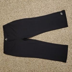NWOT Roadrunner All Sport Cropped Athletic Pants